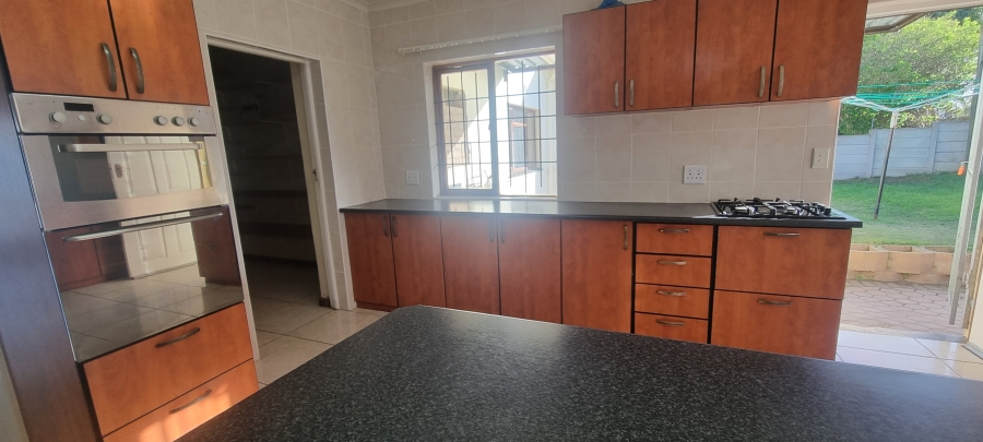 To Let 3 Bedroom Property for Rent in Mossel Bay Central Western Cape